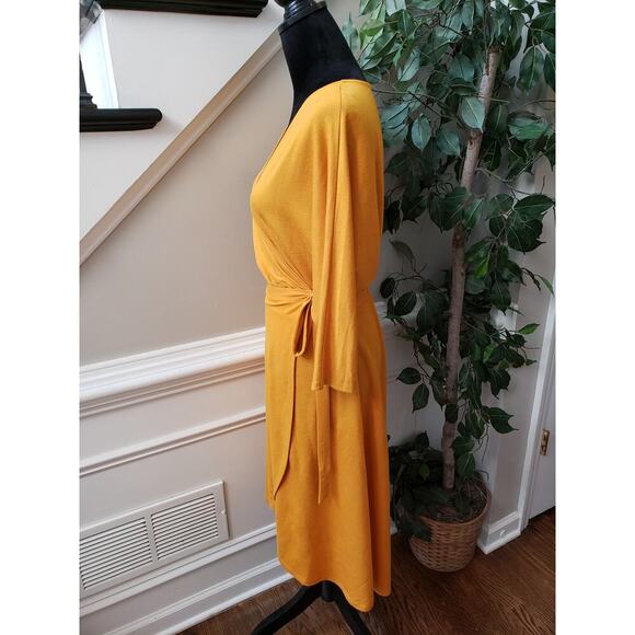 a.n.d Knee Length Dress Womens Small Yellow Long Sleeve V Neck Belted Open Front - Picture 13 of 13